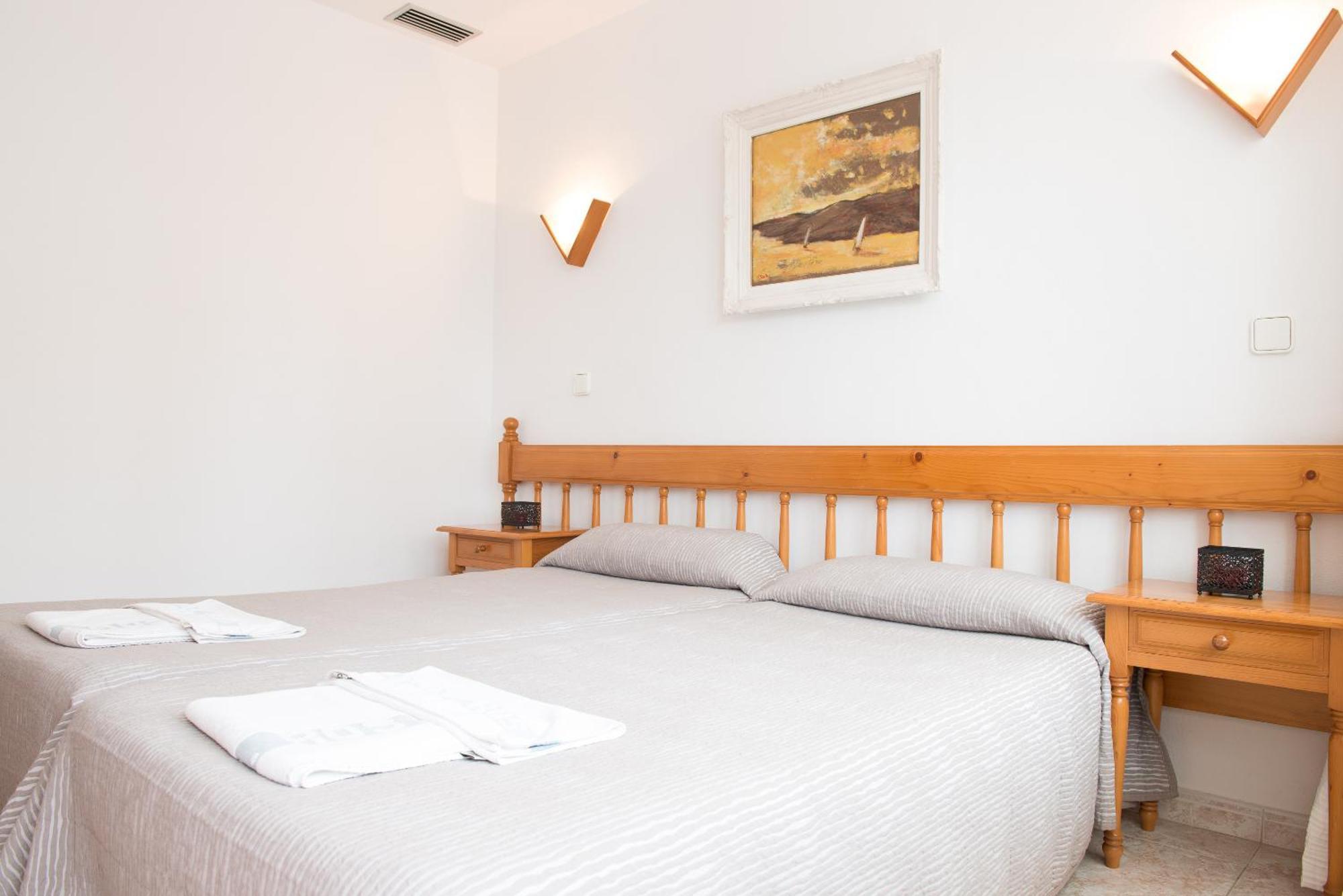 Pierre & Vacances Ros Ibiza Santa Eularia des Riu Værelse billede